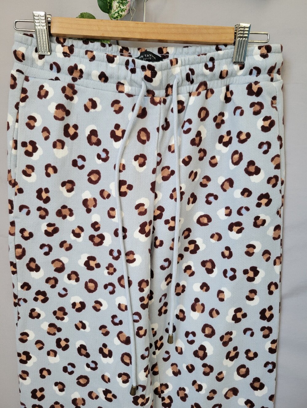 Ann Taylor Leopard Print Lounge Jogger Sweatpant Petite S - Picture 4 of 11
